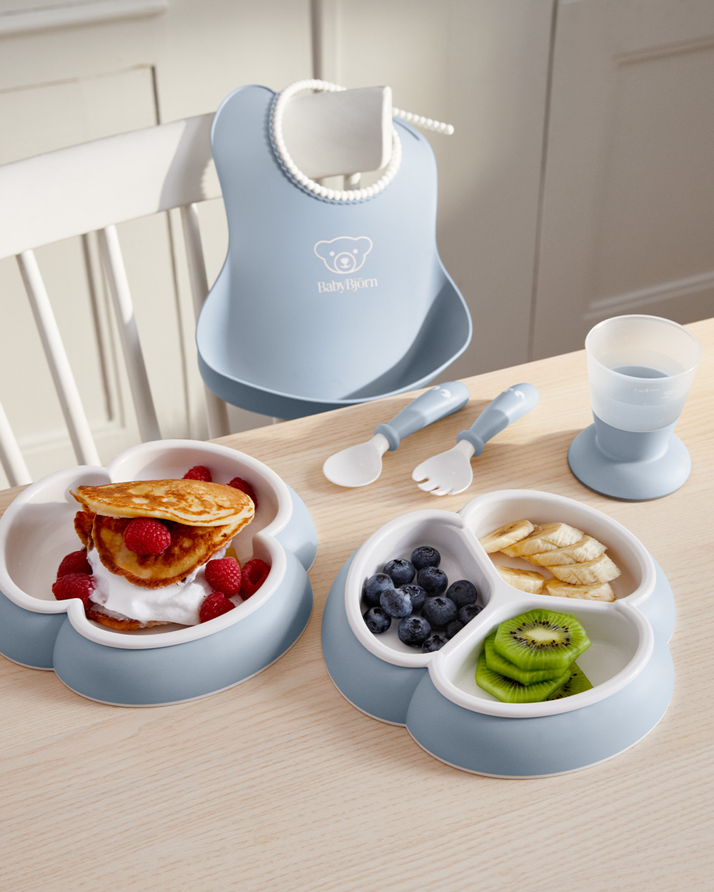 8-piece meal set Pastel blue colour  Babybj&ouml;rn
