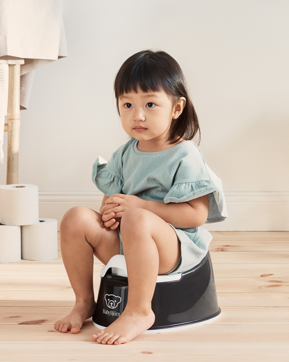 Smart pot Black/white colour Babybjörn