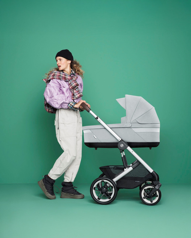 Cot S Lux carrycot Almond beige colour  Cybex