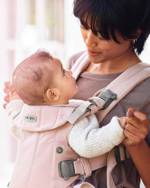 Harmony woven melange baby carrier Light pink colour  Babybjörn