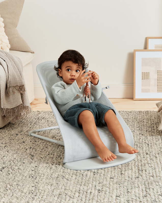 Balance Soft Mesh bouncer Silver/white colour  Babybjörn