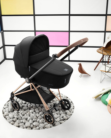 Mios Lux carrycot Cozy beige colour  Cybex