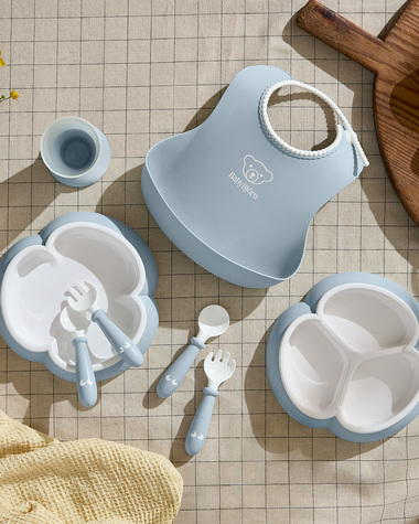 8-piece meal set Pastel blue colour  Babybj&ouml;rn