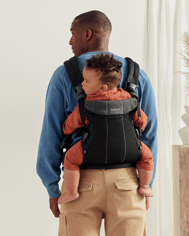 Harmony Mesh 3D baby carrier Black colour  Babybj&ouml;rn