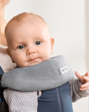 Move and Mini baby bib Light grey colour  Babybj&ouml;rn