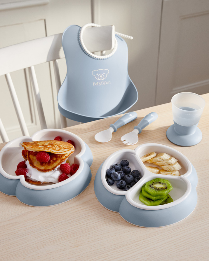 8-piece meal set Pastel blue colour  Babybj&ouml;rn