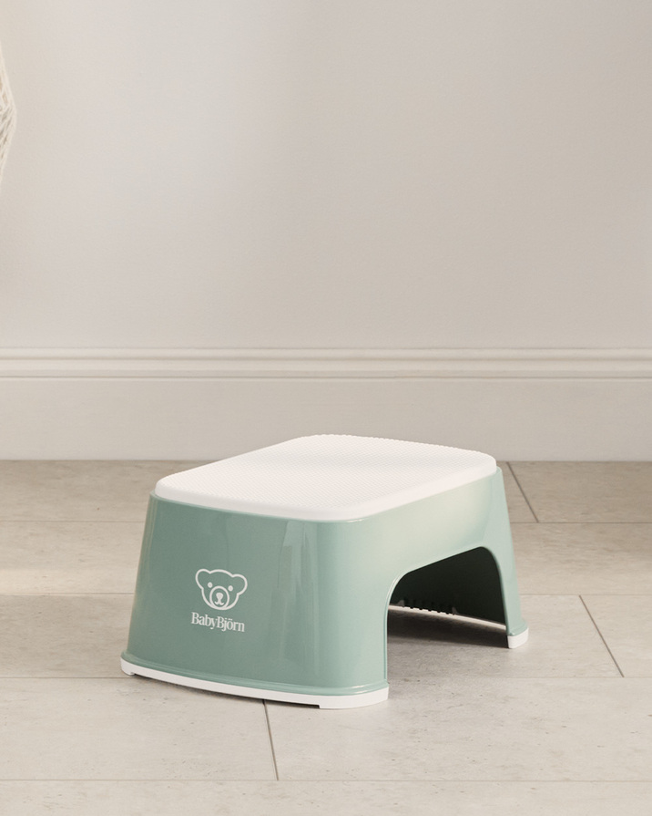 Step Deep green/white colour Babybjörn