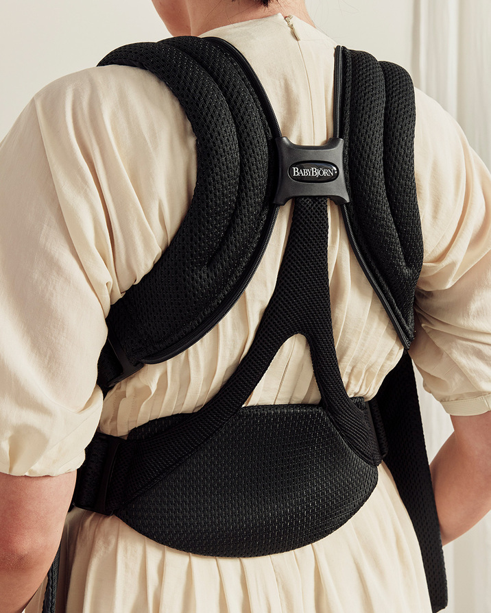 Move Mesh 3D baby carrier Black colour  Babybj&ouml;rn