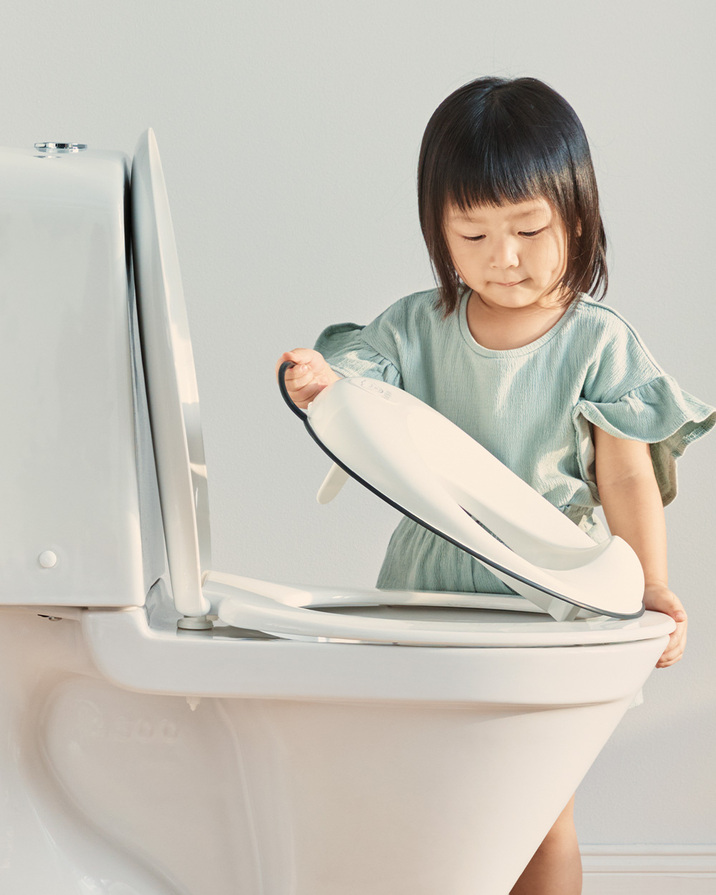 Toilet seat reducer White/black colour  Babybj&ouml;rn
