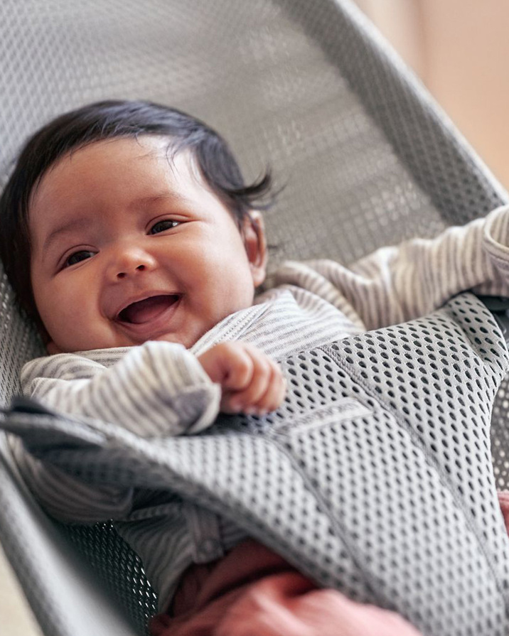 Bliss Mesh bouncer Grey colour  Babybj&ouml;rn