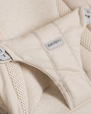 Balance Soft woven jersey bouncer Light beige colour Babybjörn