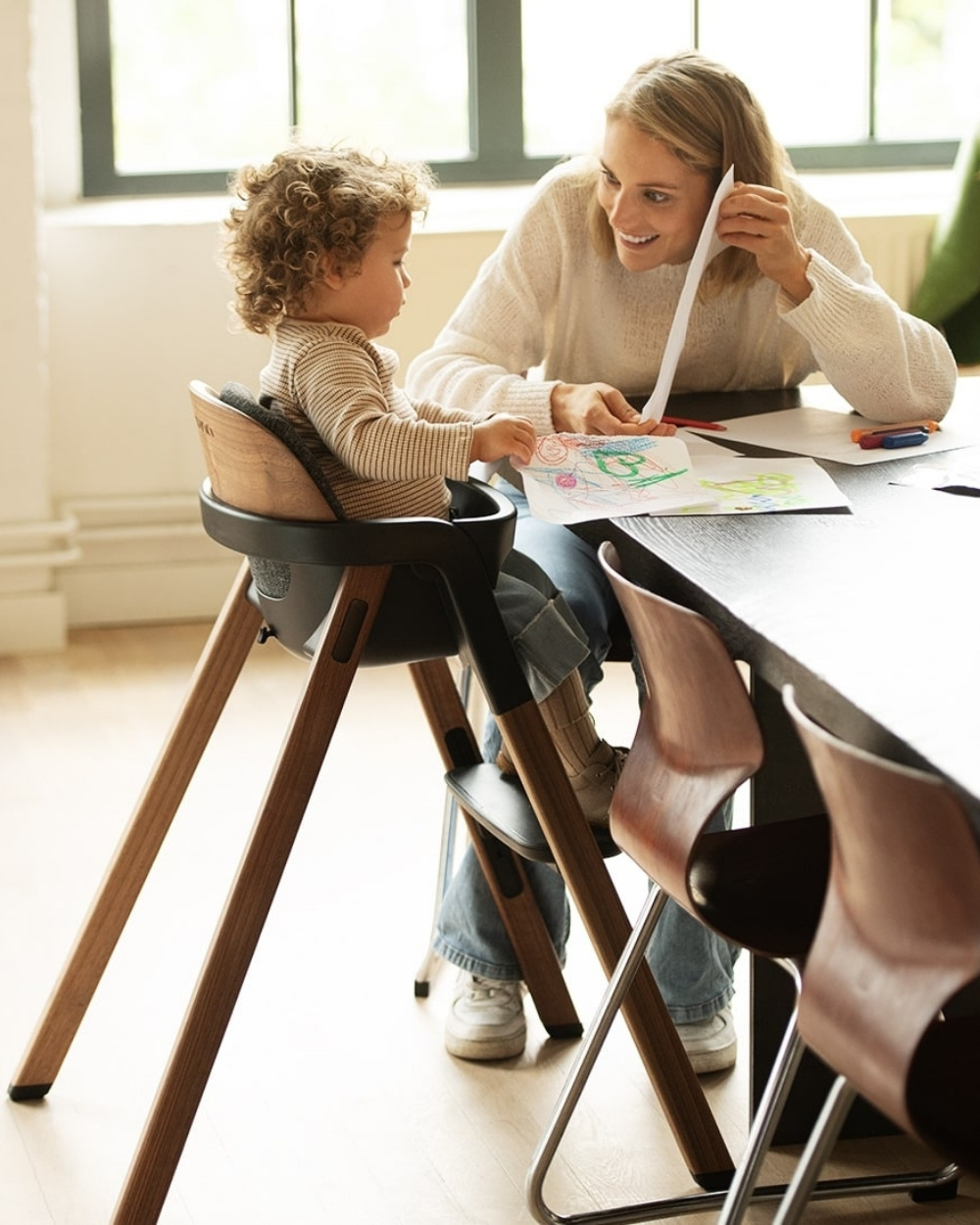 Bryn high chair Sanderson colour  Nuna