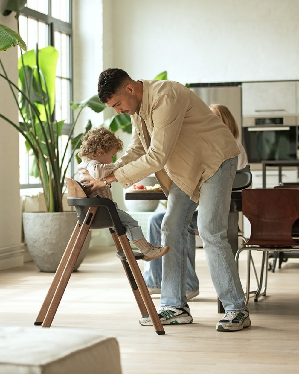 Bryn high chair Sanderson colour  Nuna