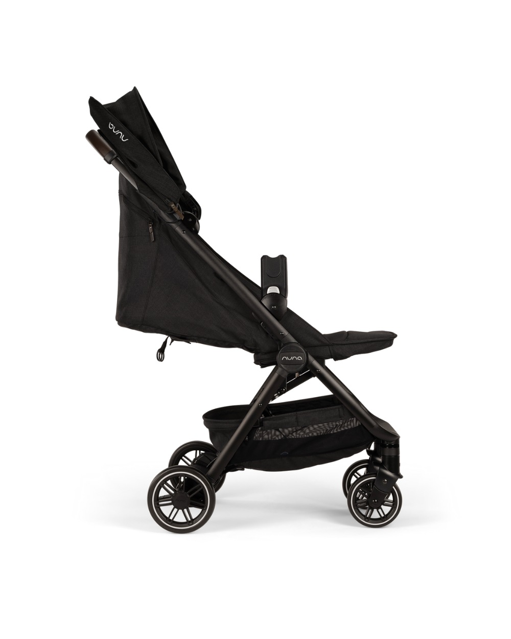 Trvl pushchair Caviar colour  Nuna