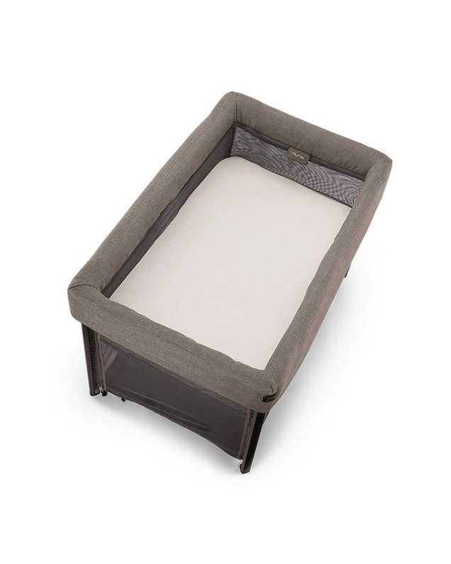 Paal travel cot Granite colour Nuna
