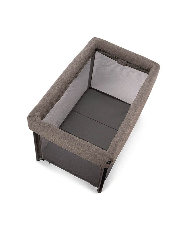 Paal travel cot Granite colour Nuna
