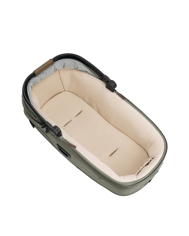 Cari Aire carrycot Pine colour  Nuna