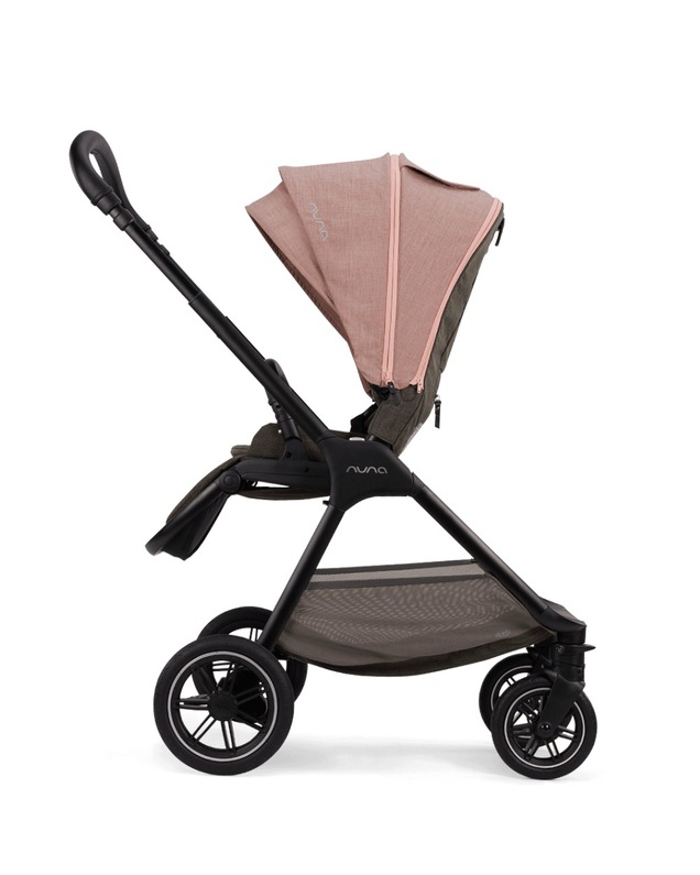 Triv pushchair Pink colour  Nuna