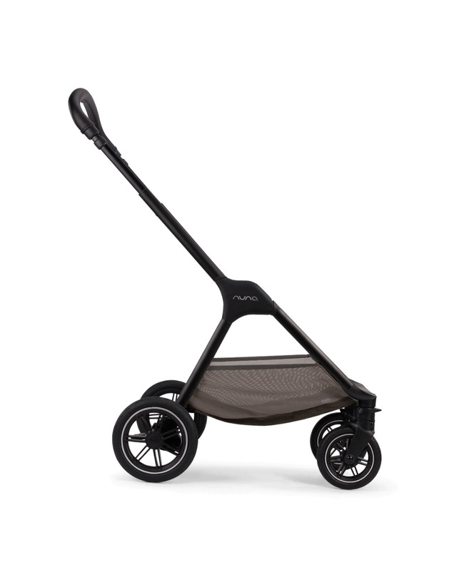 Triv pushchair Pink colour  Nuna