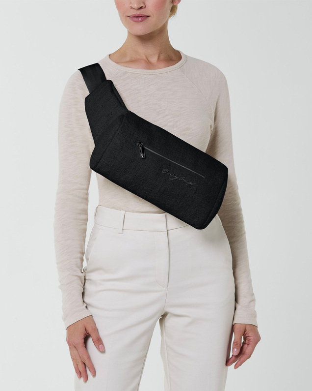 Coya Carrier Bouclé Stone black colour  Cybex