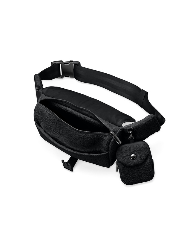 Belt bag bouclé Stone black colour  Cybex