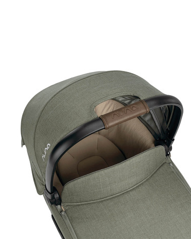 Cari Aire carrycot Pine colour  Nuna