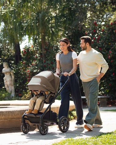 Mixx Next pushchair Cedar colour  Nuna