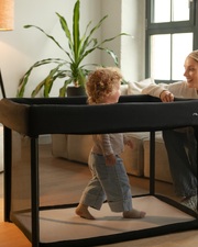 Paal travel cot Caviar colour  Nuna