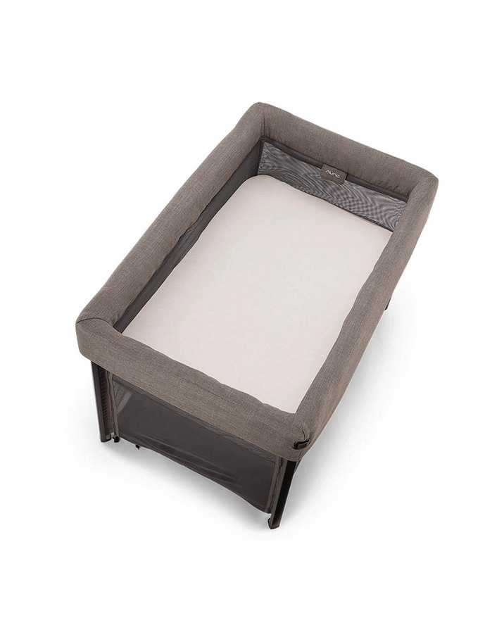 Paal travel cot Granite colour Nuna