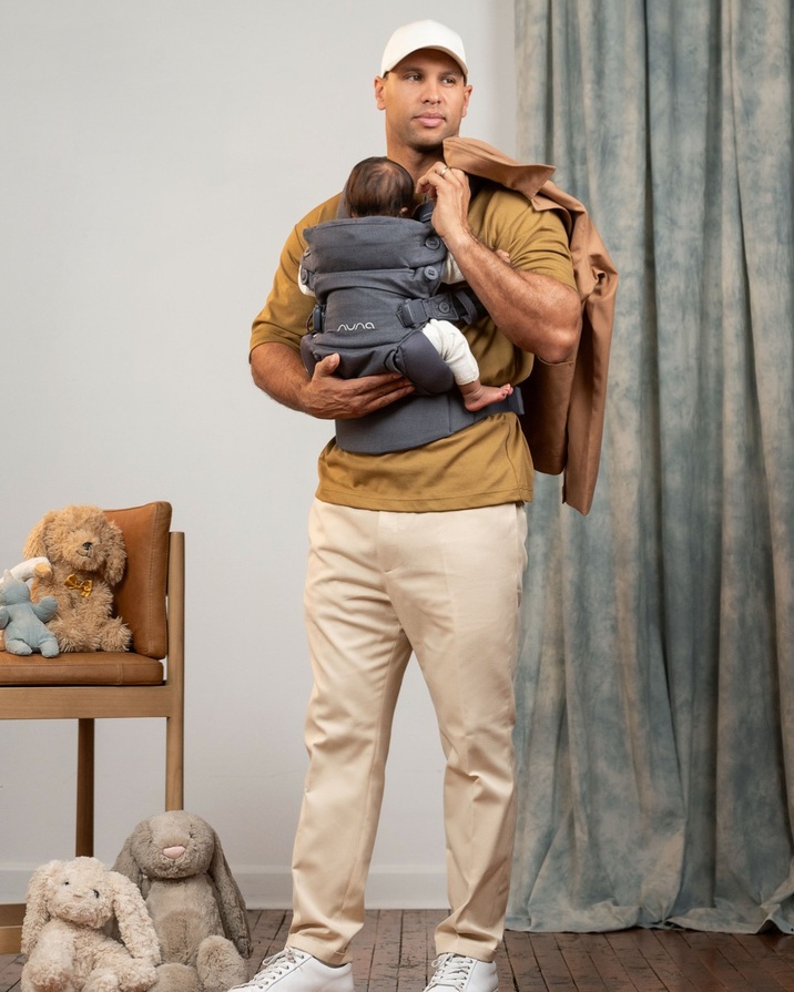 Cudl luxe baby carrier Dusk colour  Nuna