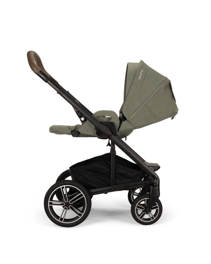 Mixx Next pushchair Pine colour  Nuna