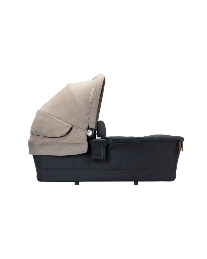Triv carrycot Timber colour  Nuna