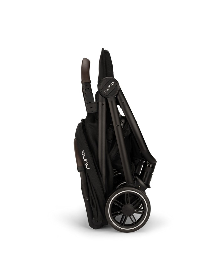 Trvl pushchair Caviar colour  Nuna