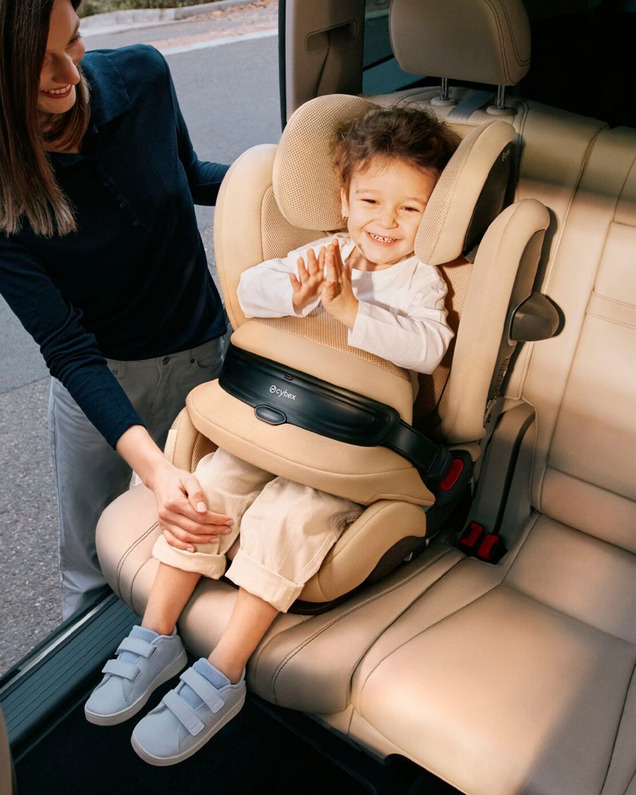 Pallas G3 i-Size car seat Almond beige colour (Plus)  Cybex