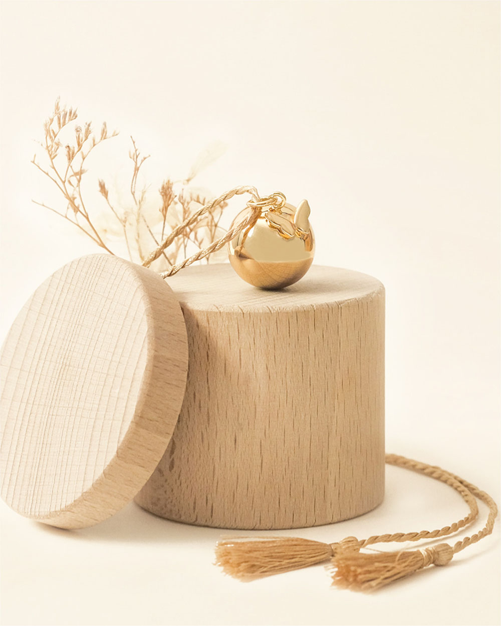 Pregnancy bola Miracle Yellow gold colour on cord  Ilado