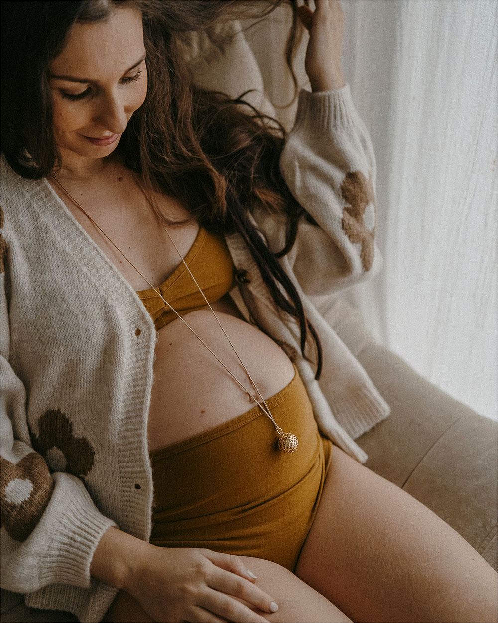 Pregnancy bola Source Silver colour on cord Ilado