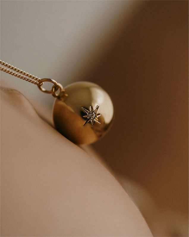 Pregnancy bola Lucky star Yellow gold colour on chain  Ilado