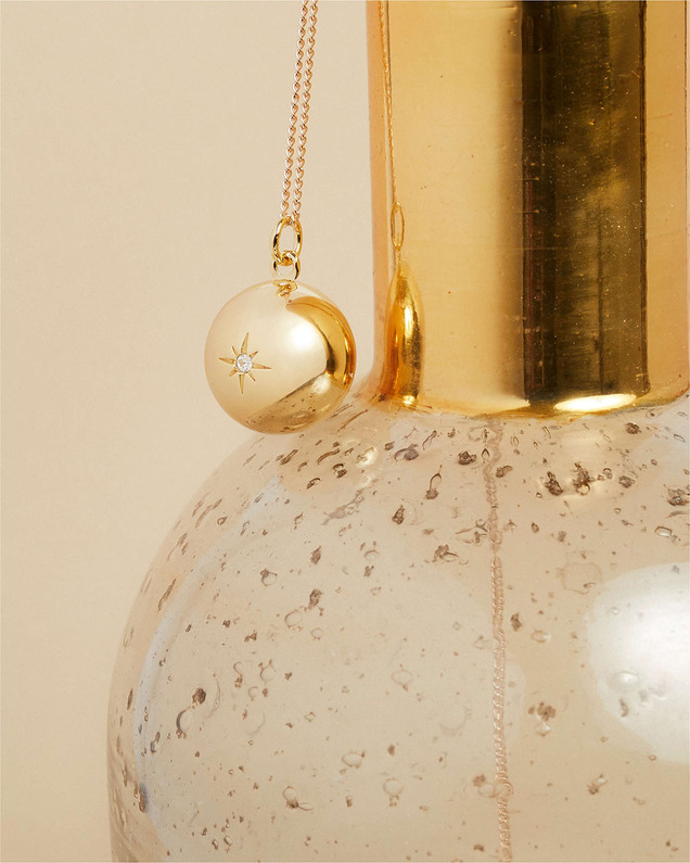 Pregnancy bola Lucky star Yellow gold colour on chain  Ilado