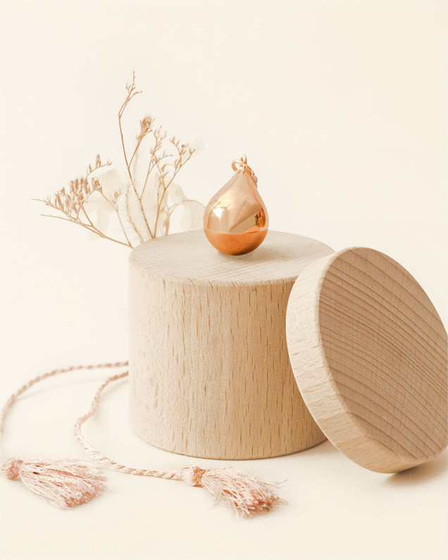 Pregnancy bola Drop Rosegold colour on cord  Ilado