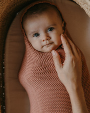 Swaddling cocoon Terracotta colour Ilado