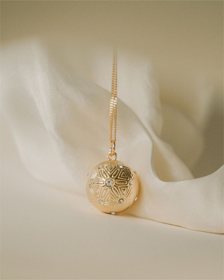 Pregnancy bola Crystal of life Yellow gold colour on chain  Ilado