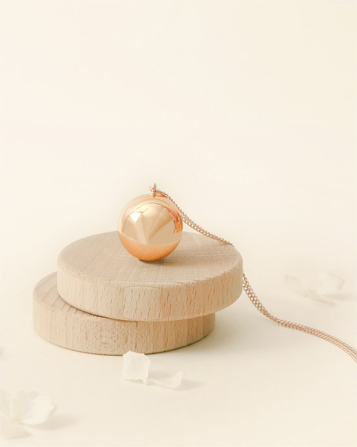 Pregnancy bola Harmony Rosegold colour on chain  Ilado