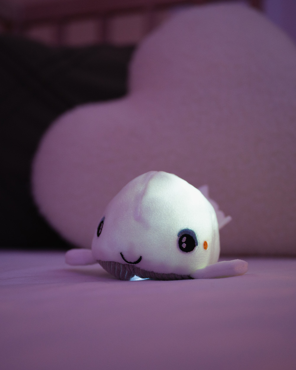 Shakies plush night light Whale  Pabobo