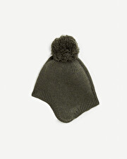 Merino wool hat Moss green colour Natalys