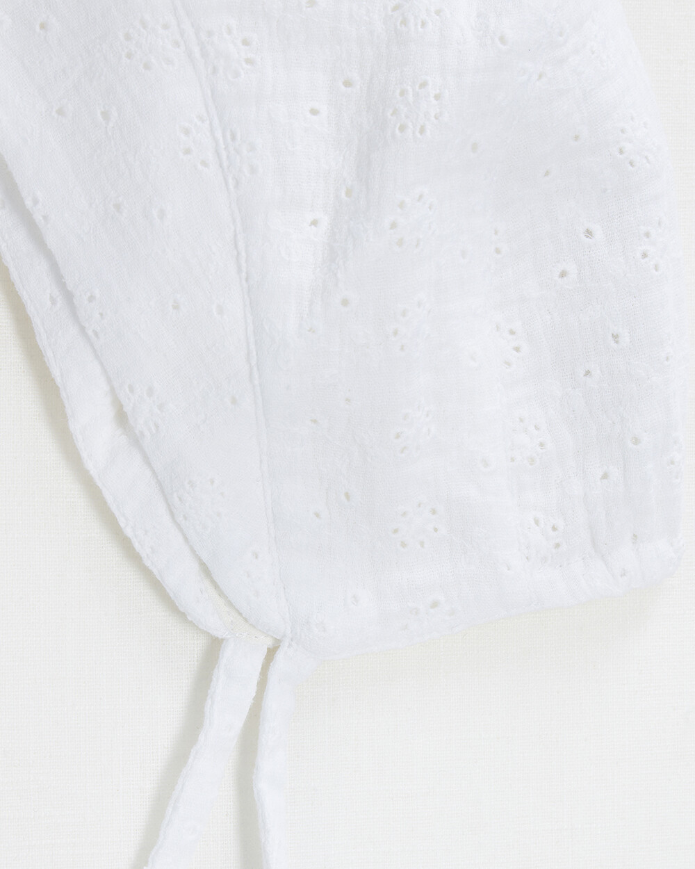 Embroidered hat Off-white colour  Natalys