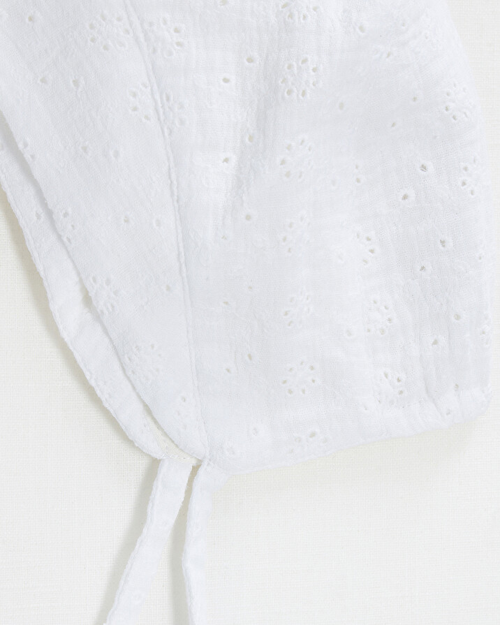 Embroidered hat Off-white colour  Natalys