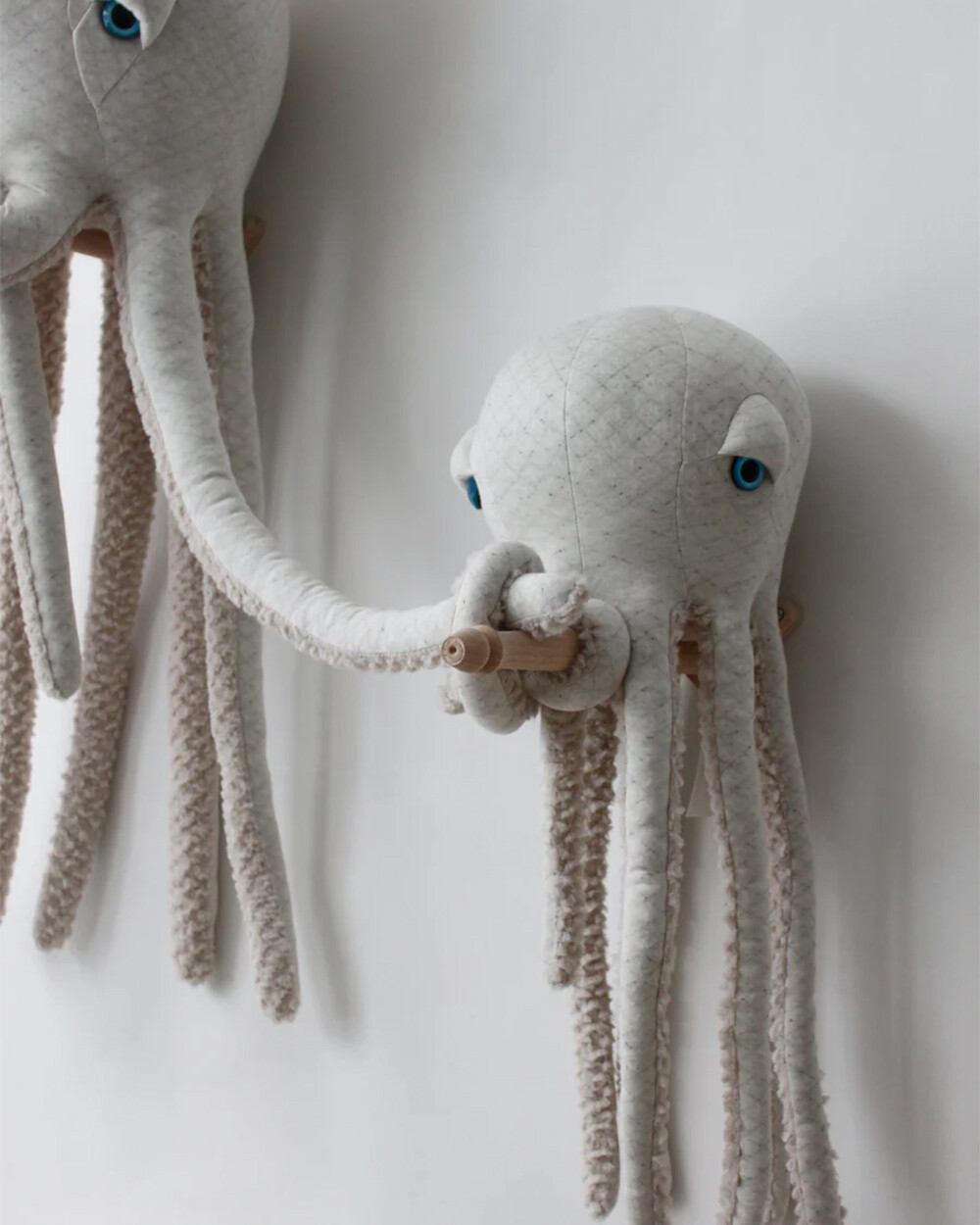 Octopus plush 56 cm Albino colours  Bigstuffed