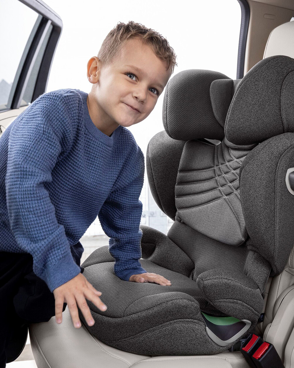 Solution T i-Fix car seat Sepia black  Cybex
