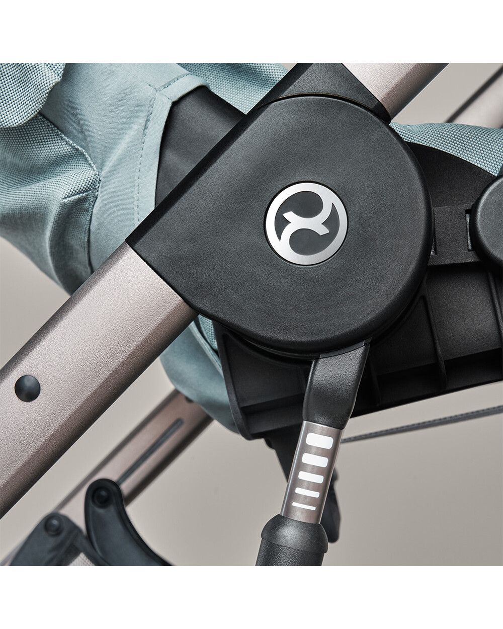 Balios S Lux pushchair Moon black  Cybex