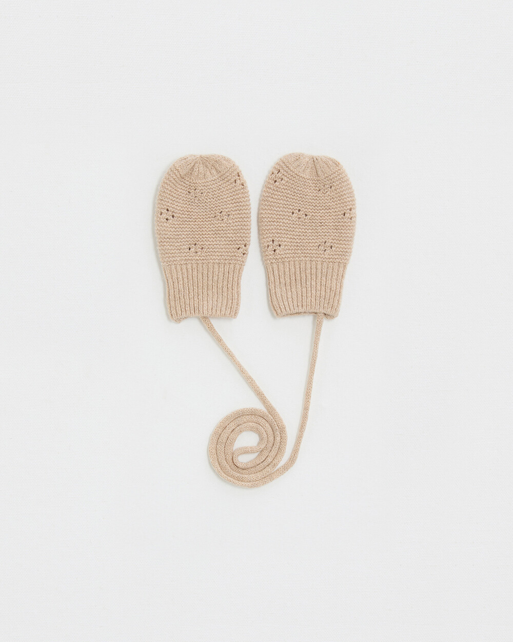 Openwork knit mittens Camel color Natalys
